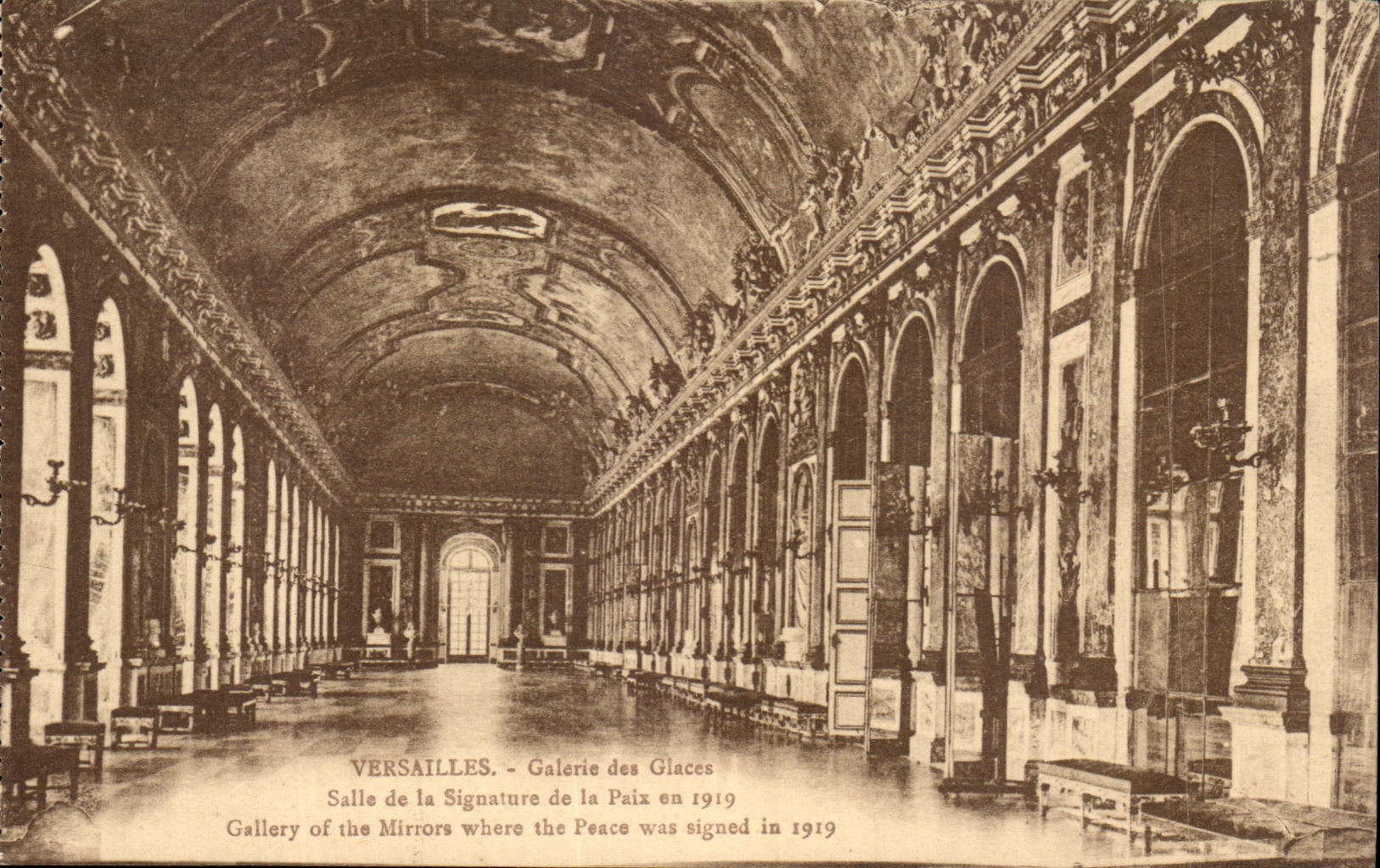 Versailles — Galerie des Glaces — Salle de la Signature de la Paix en 1919