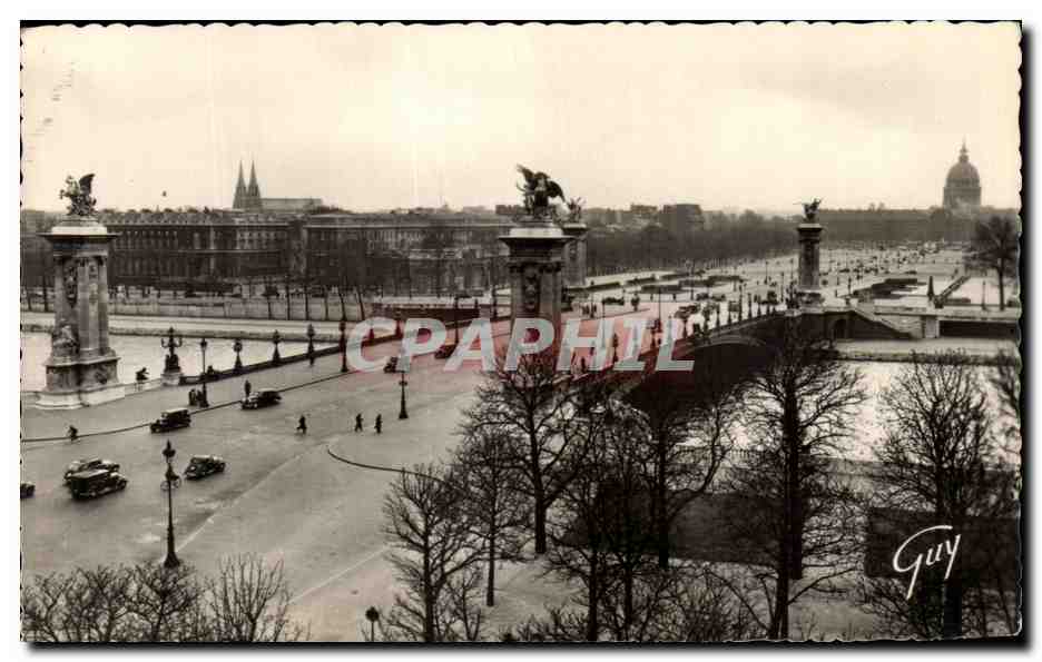 CPA Paris Le pont Alexandre III et l'esplanade des Invalides 