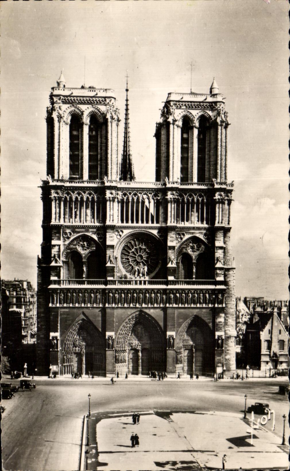 CPSM Paris En Flanant Notre Dame