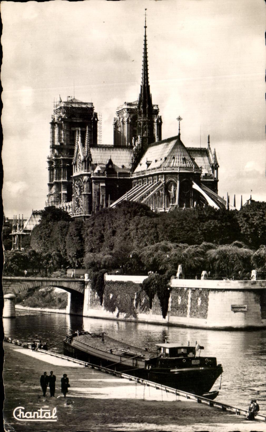 CPA Paris Notre Dame Peniche 