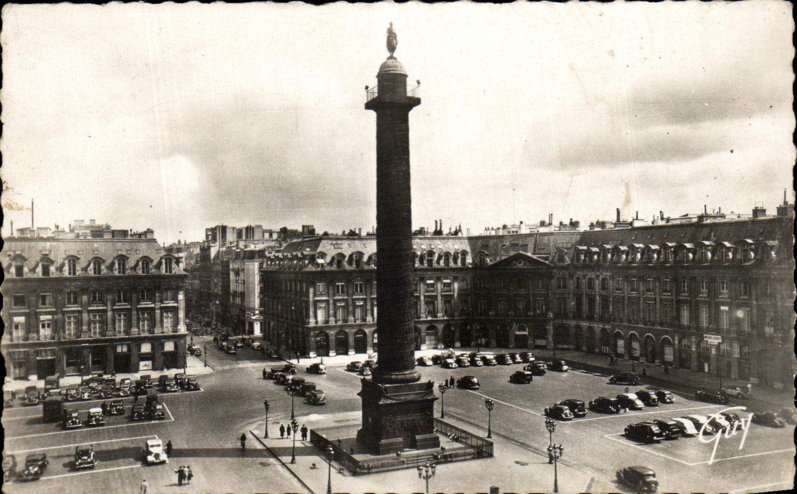 CPA Paris Et Ses Merveilles Place Vendome et Colonne de la Grande Armee