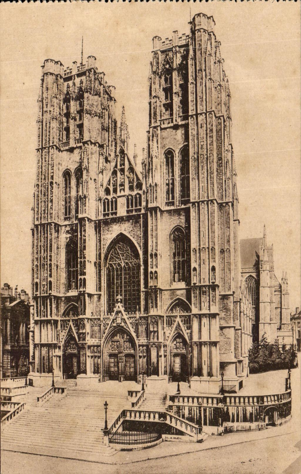 CPA Bruxelles Collegiale Ss Michel Gudule Vue exterieure 