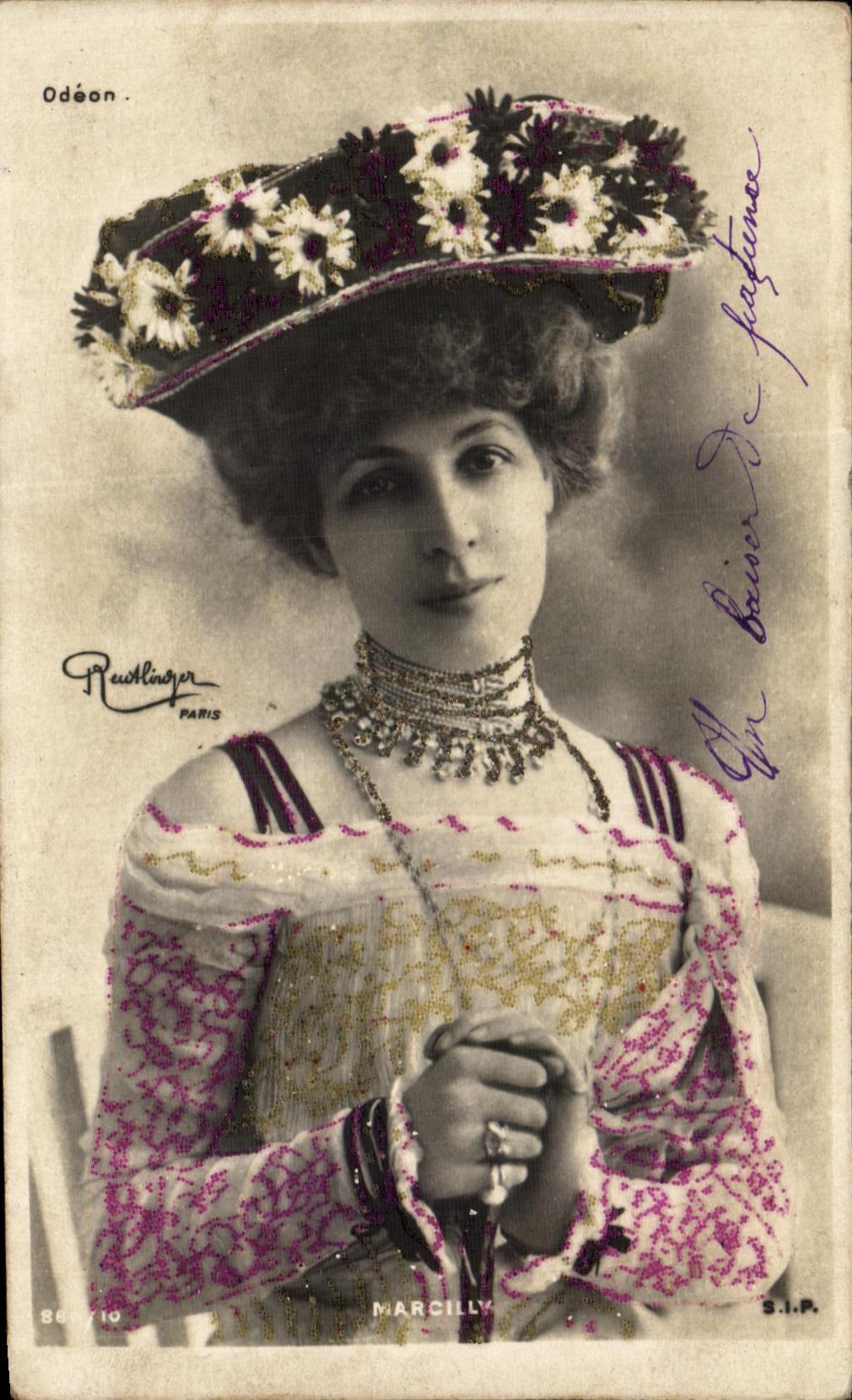 Femme en chapeau fleuri — Reuchlanger Paris — n° 867/10