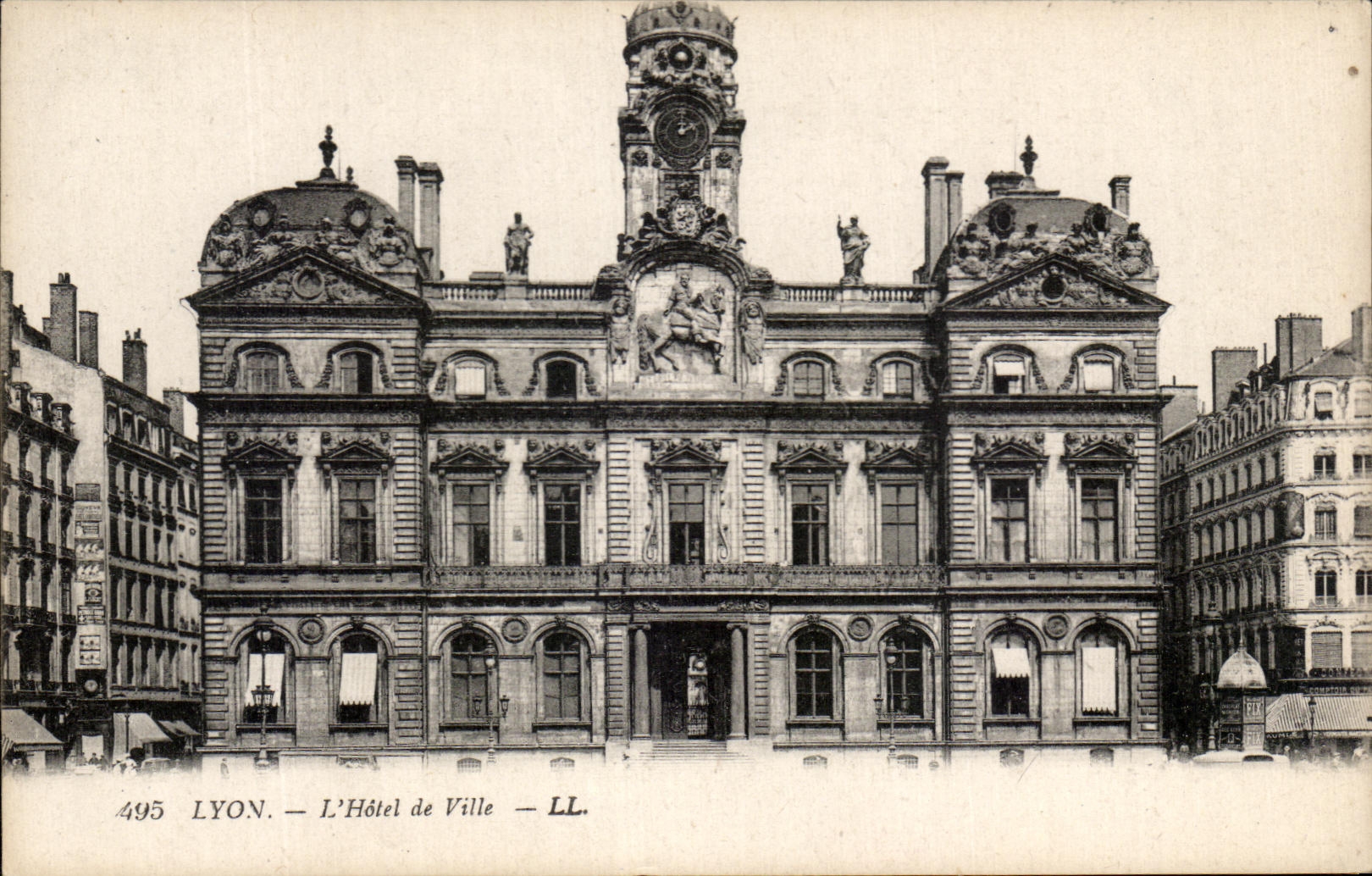 Lyon — L'Hôtel de Ville — LL. n° 495