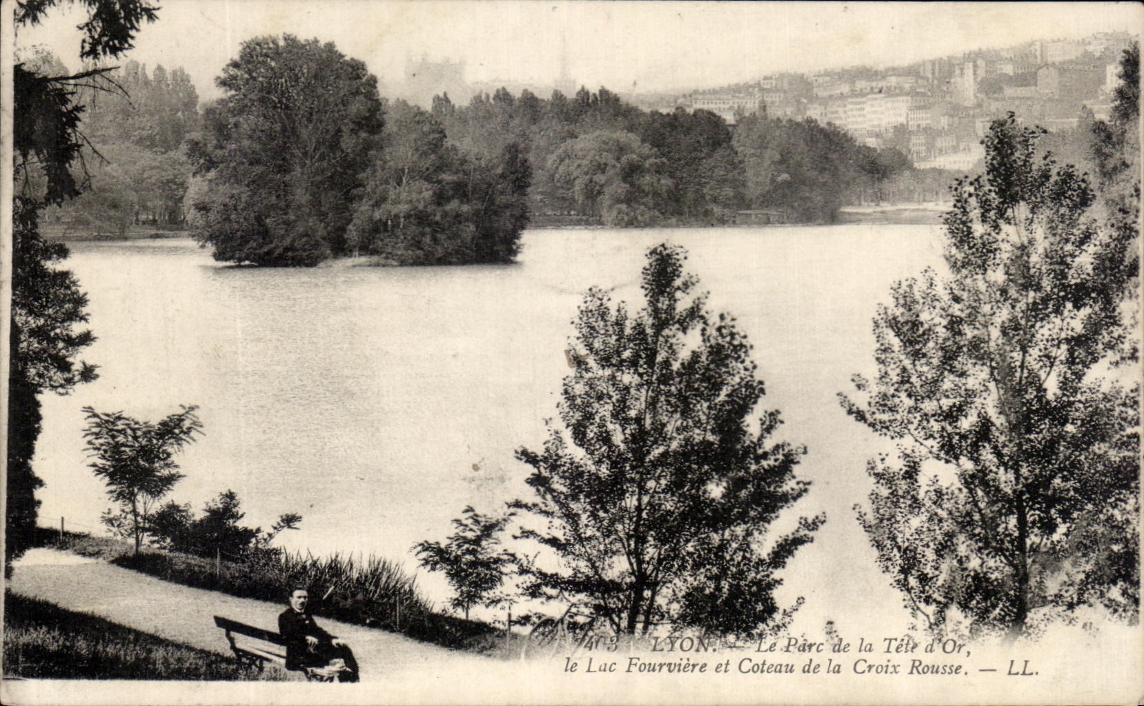 Lyon — Le Parc de la Tête d'Or, le Lac Fourvière et le Coteau de la Croix Rousse — LL.