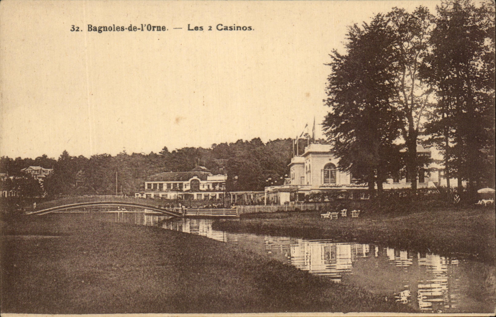 Bagnoles-de-l'Orne — Los dos Casinos — editor Dupuy