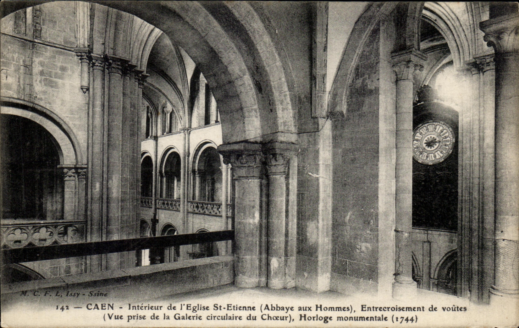 CPA Caen Interieur de l'Eglise St Etienne Entrecroisement de voutes 