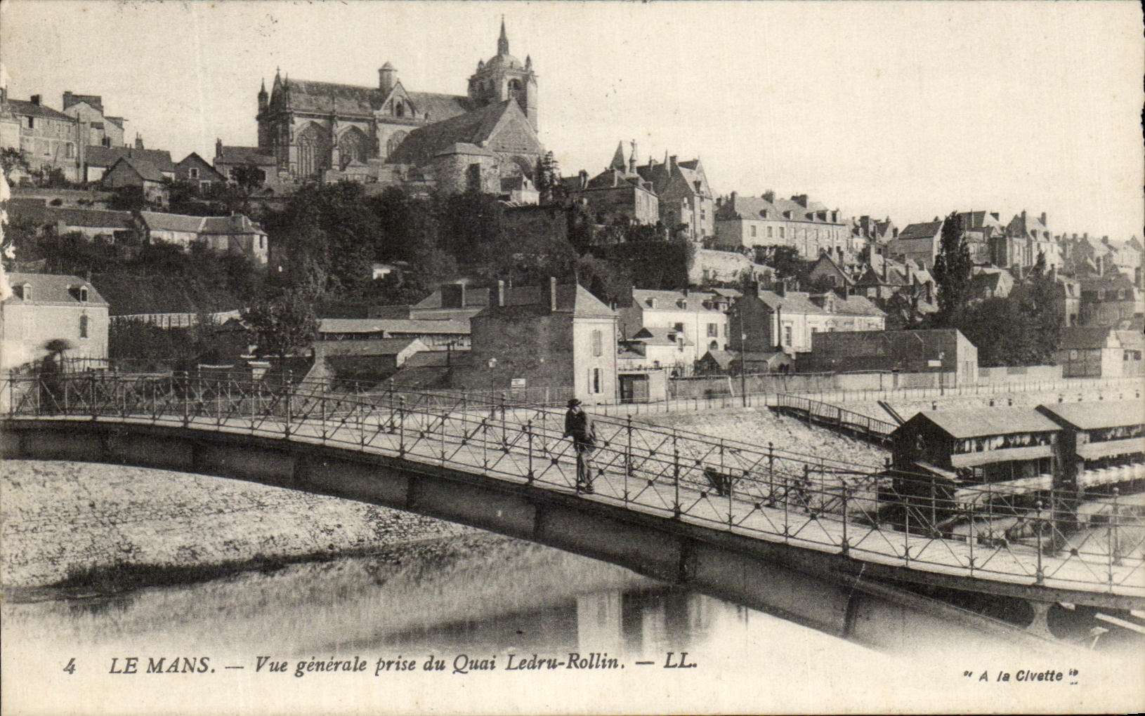 CPA Le Mans Vue Generale Prise du Quai Ledru Rollin 
