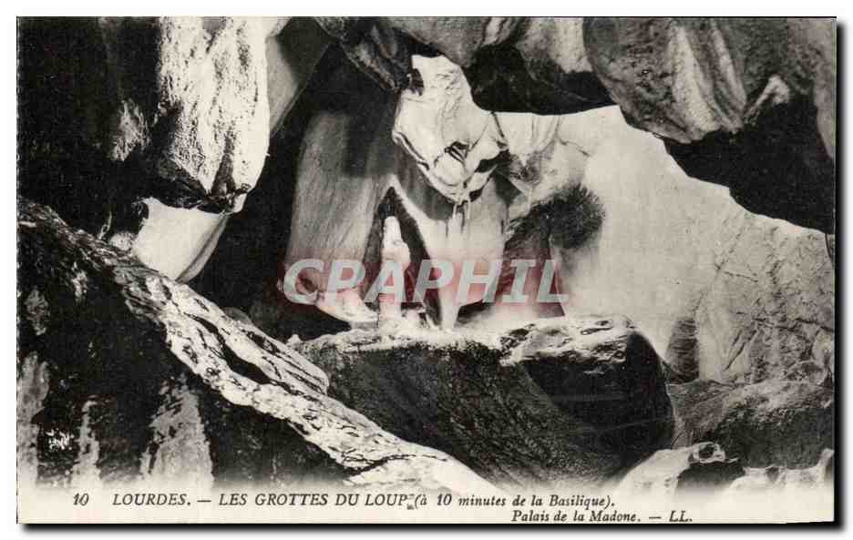 CPA Lourdes Les Grottes du Loup Palais de la Madone