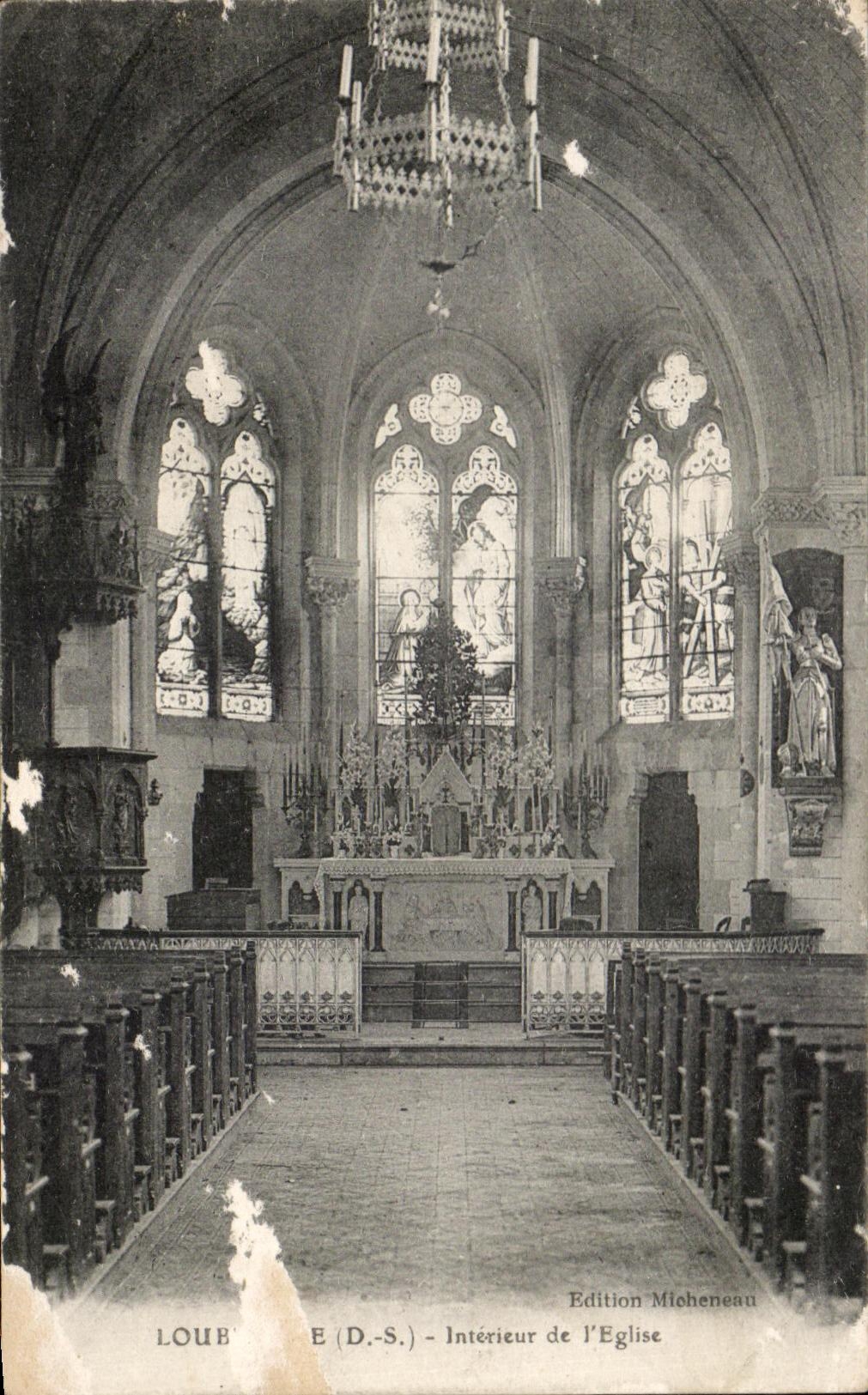 CPA Lourdes Interieur de l'Eglise 