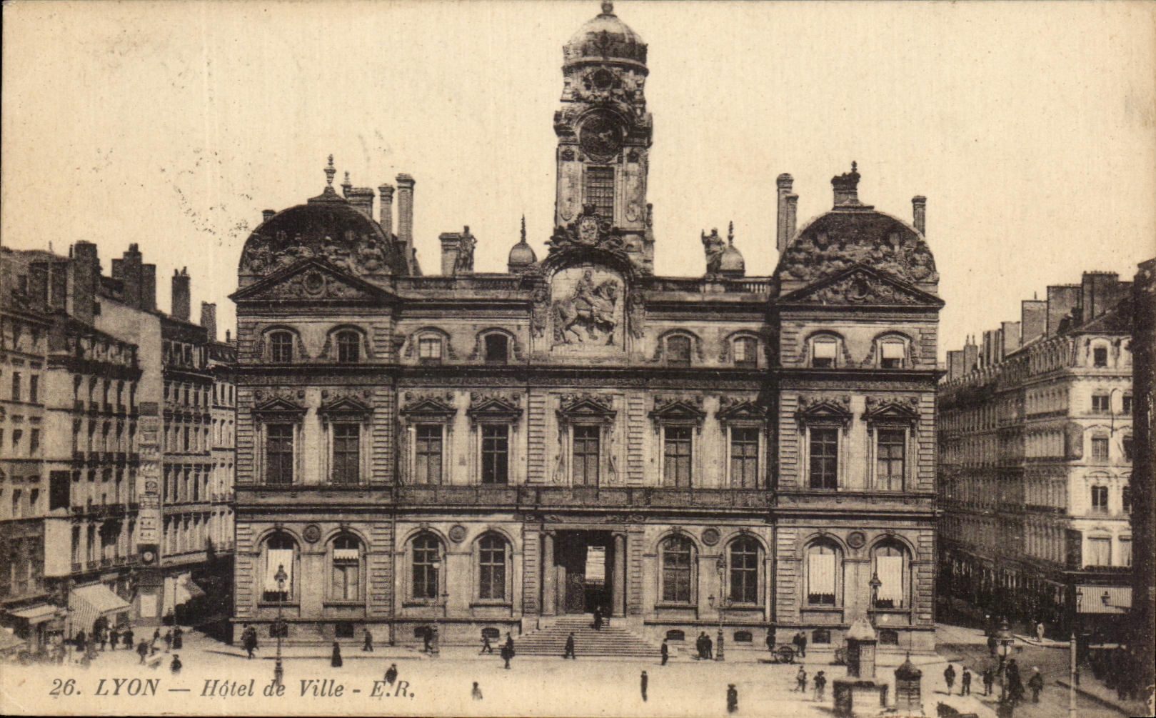 LYON — Hôtel de Ville — E.R. — n°26