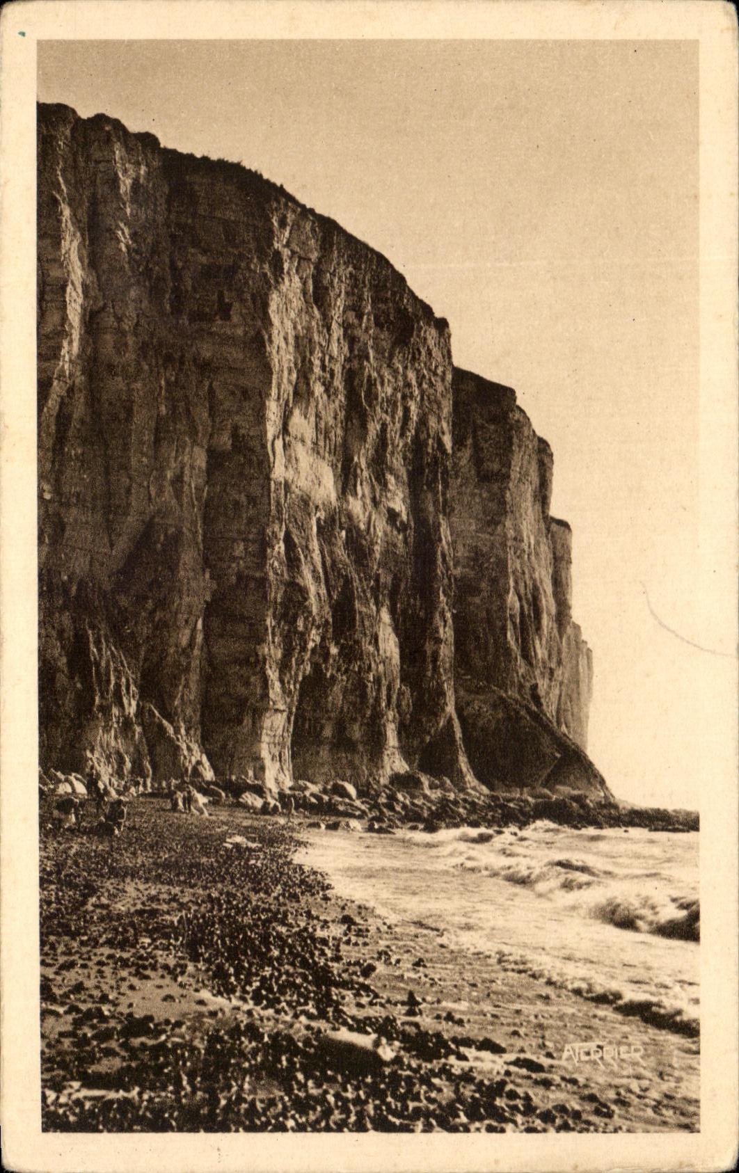 CPA Ault Onival Les Falaises et la Plage