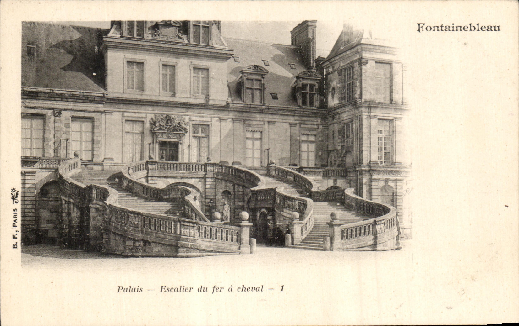 Palazzo — Scalinate del cavallo — 1 — B. F., PARIS