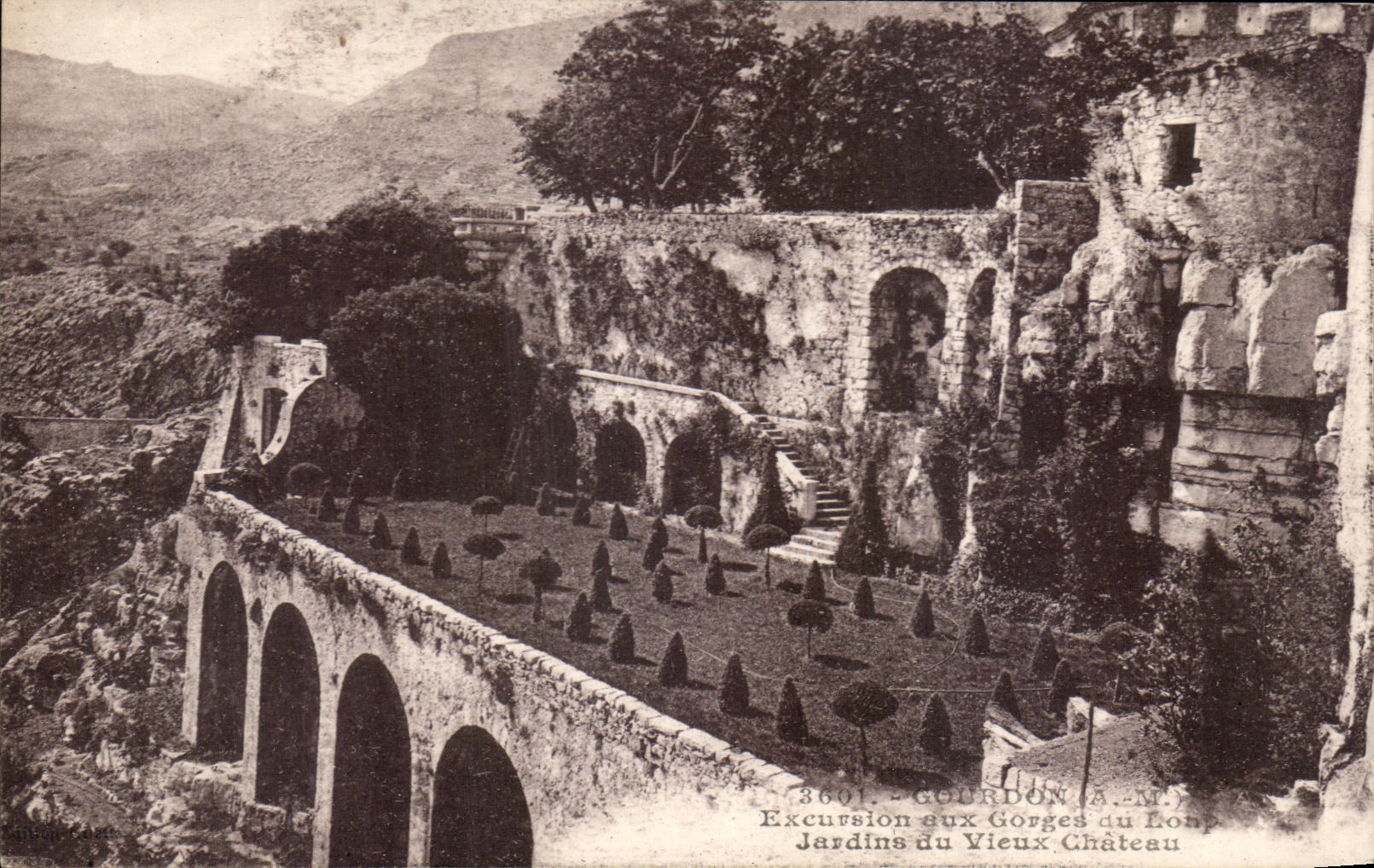 CPA Gourdon Excursion aux gorges du Loup Jardins du vieux chateau 