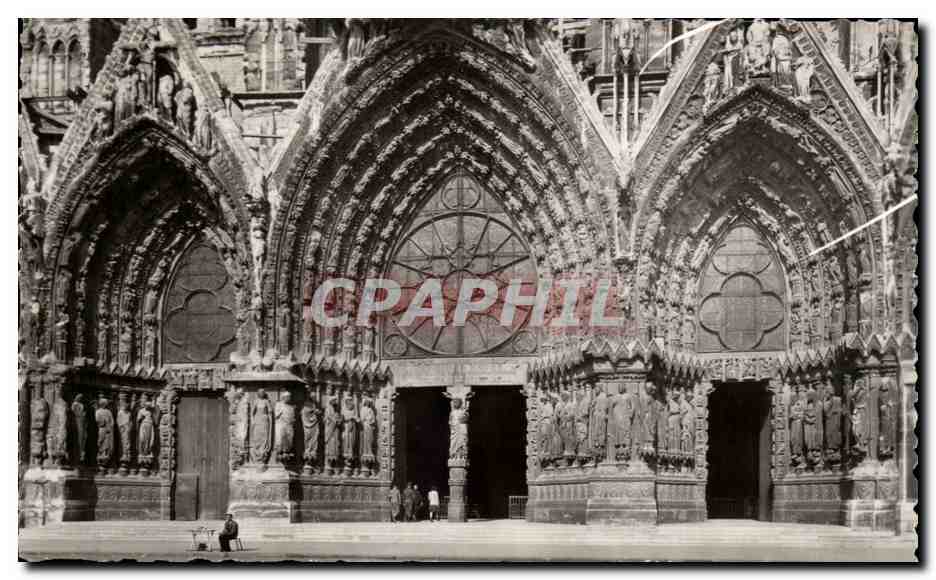 Reims — Cathédrale, les trois porches du grand portail — R. Callois, Rueil-Malmaison