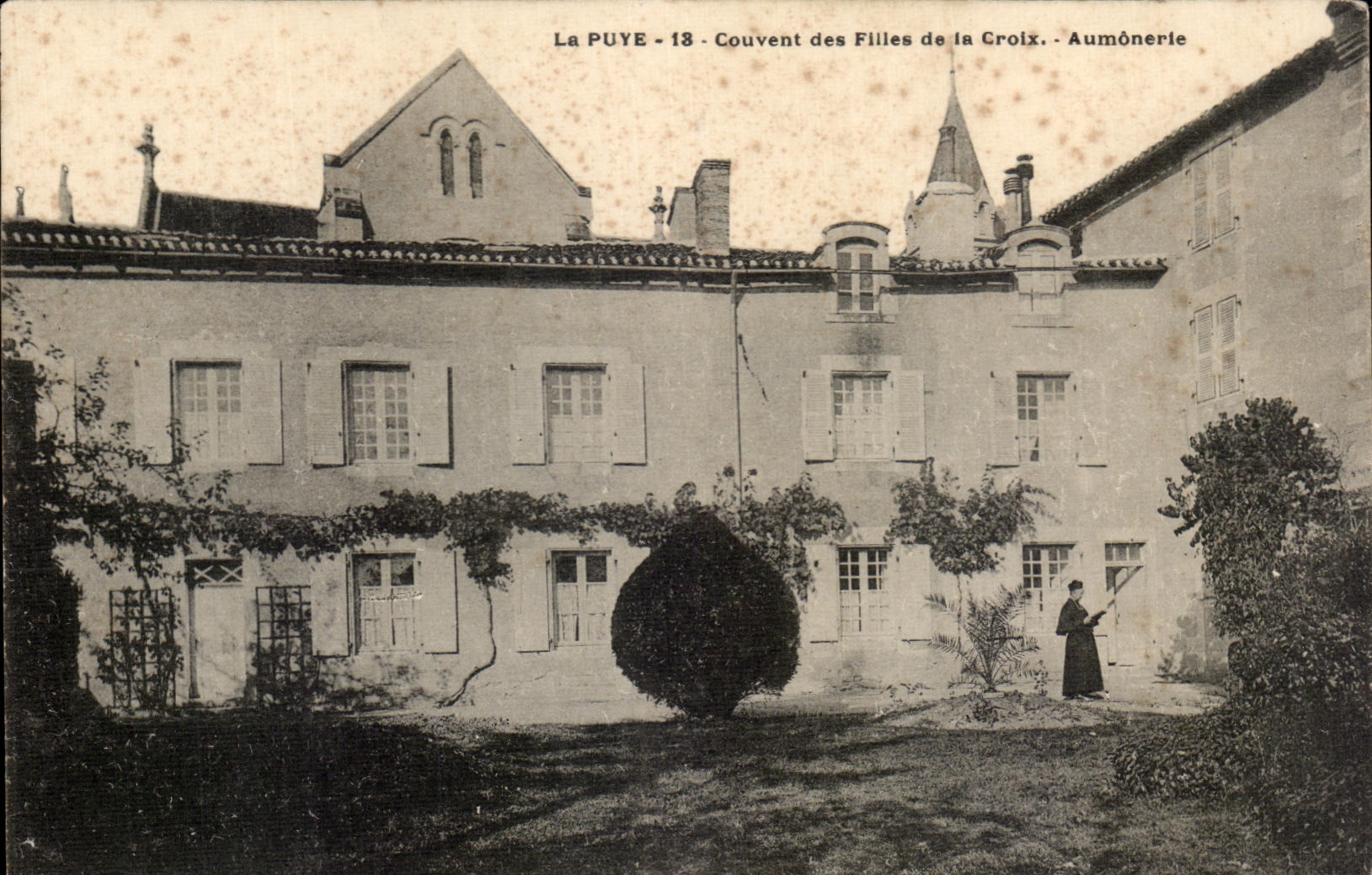 La PUYE - Couvent des Filles de la Croix - Aumônerie