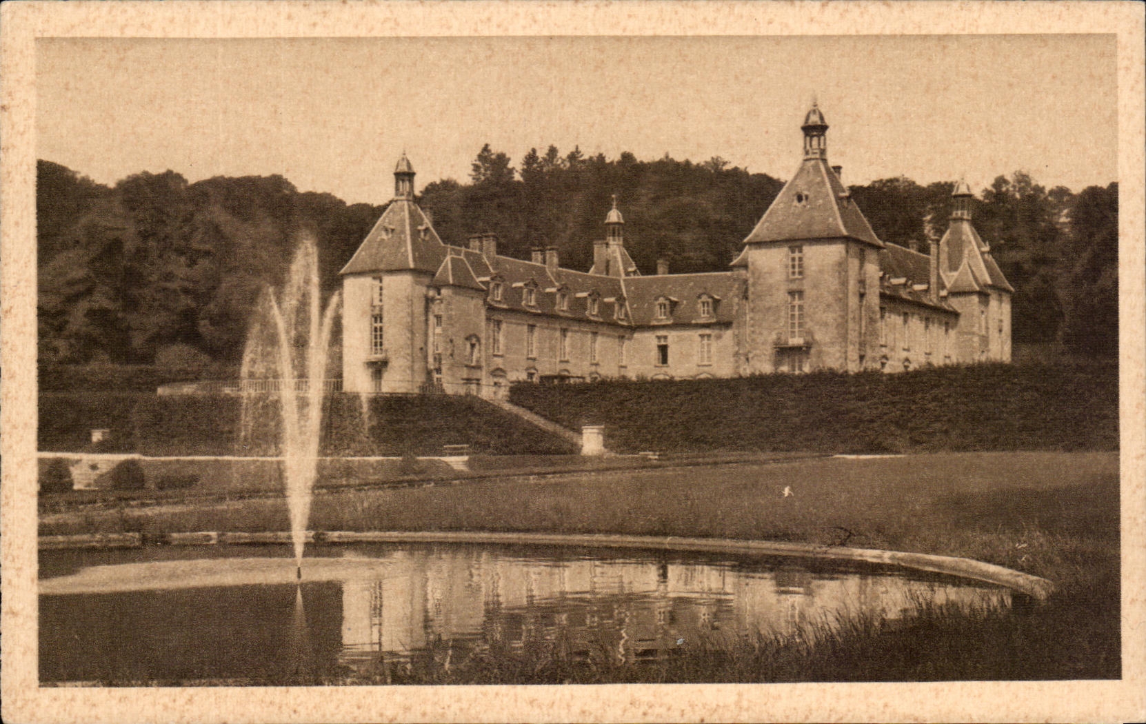 Château de Montjeu — Ancienne demeure des Talleyrand — Autun