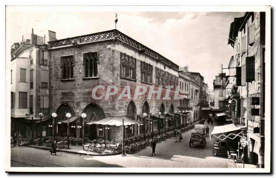 CPA Perpignan La Loge et Rue des Marchands 