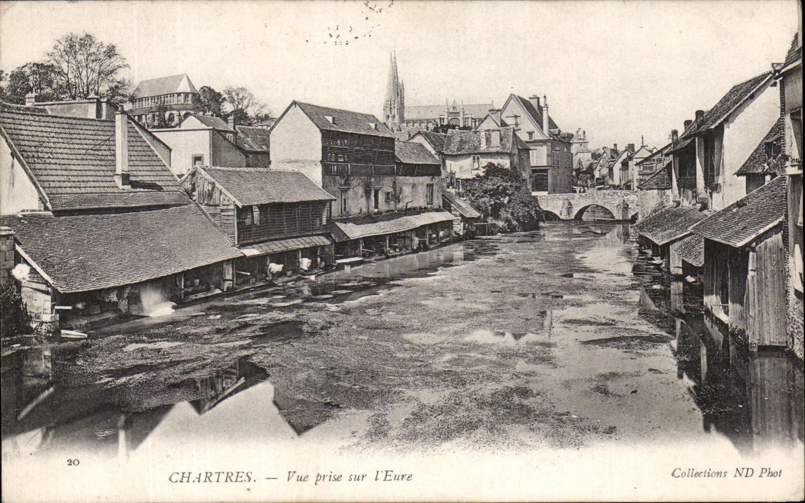 CPA Chartres Vue Prise Sur L'Eure Lavoir