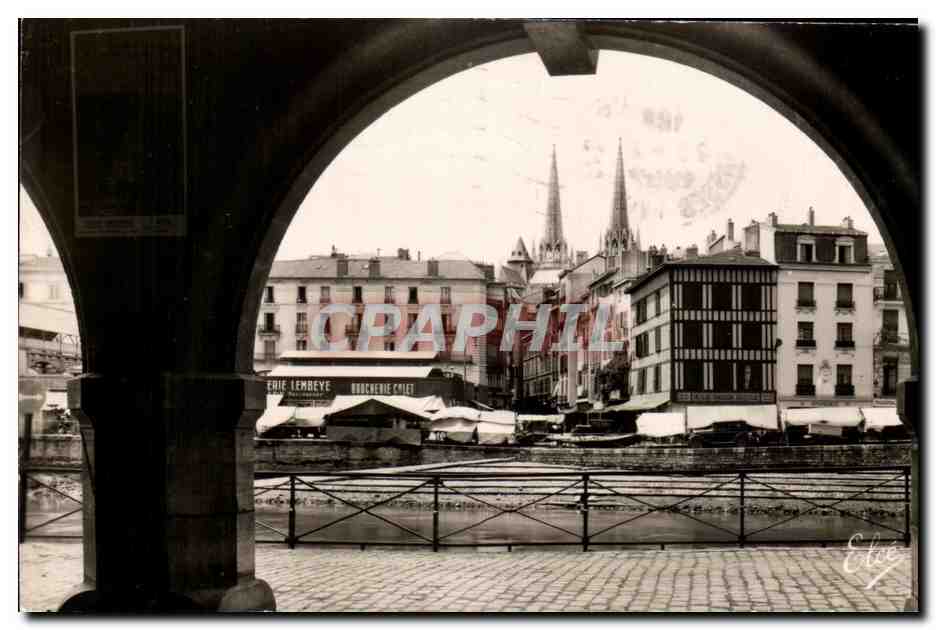 CPA Bayonne Quais de la Nive et fleches de la Cathedrale 
