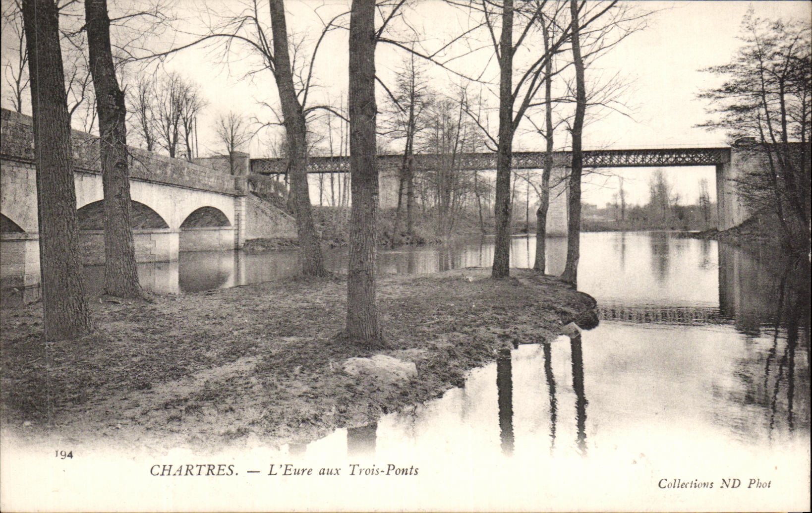 CPA Chartres L'Eure aux Trois Ponts