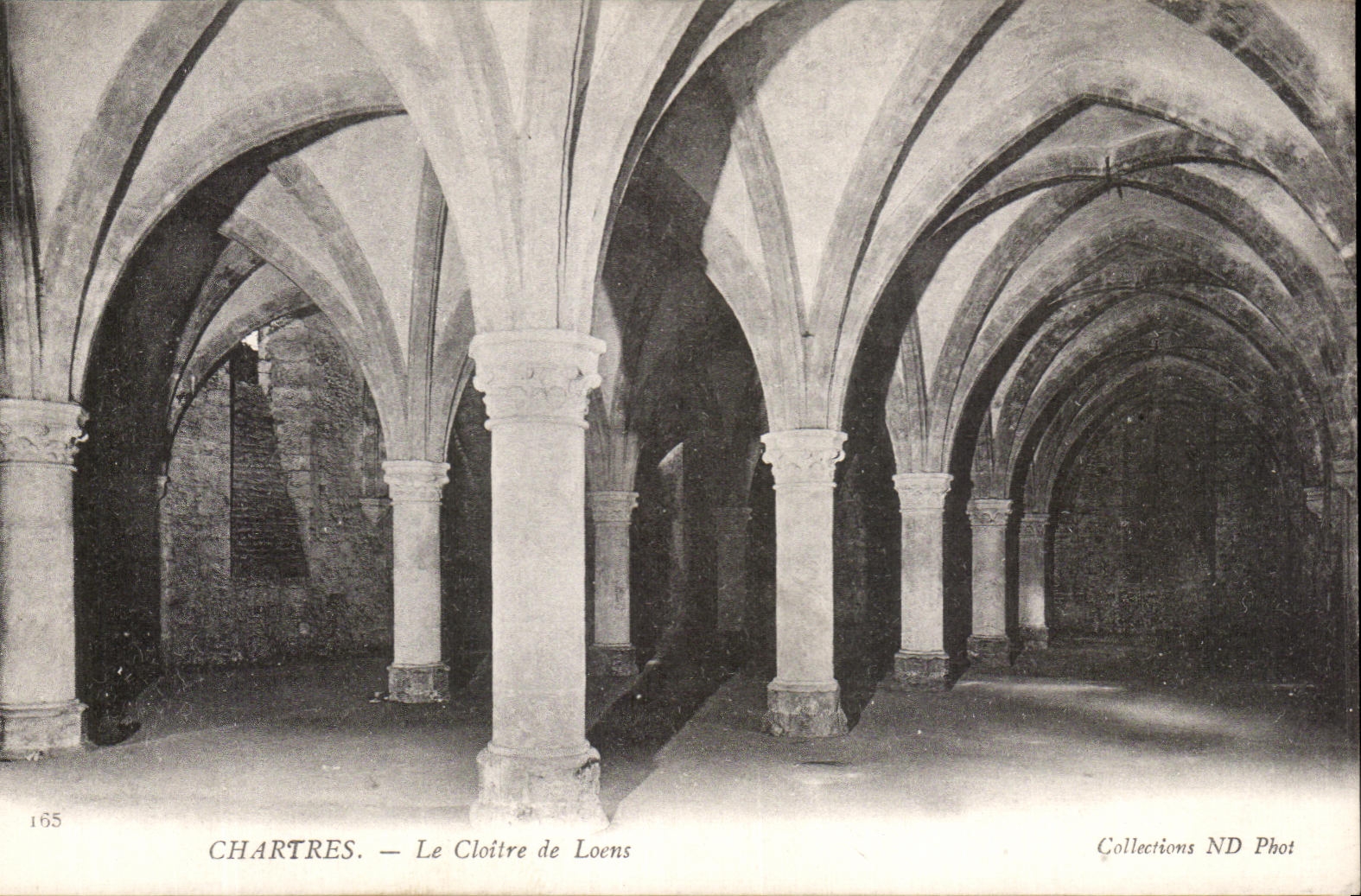 CPA Chartres Le Cloitre de Loens