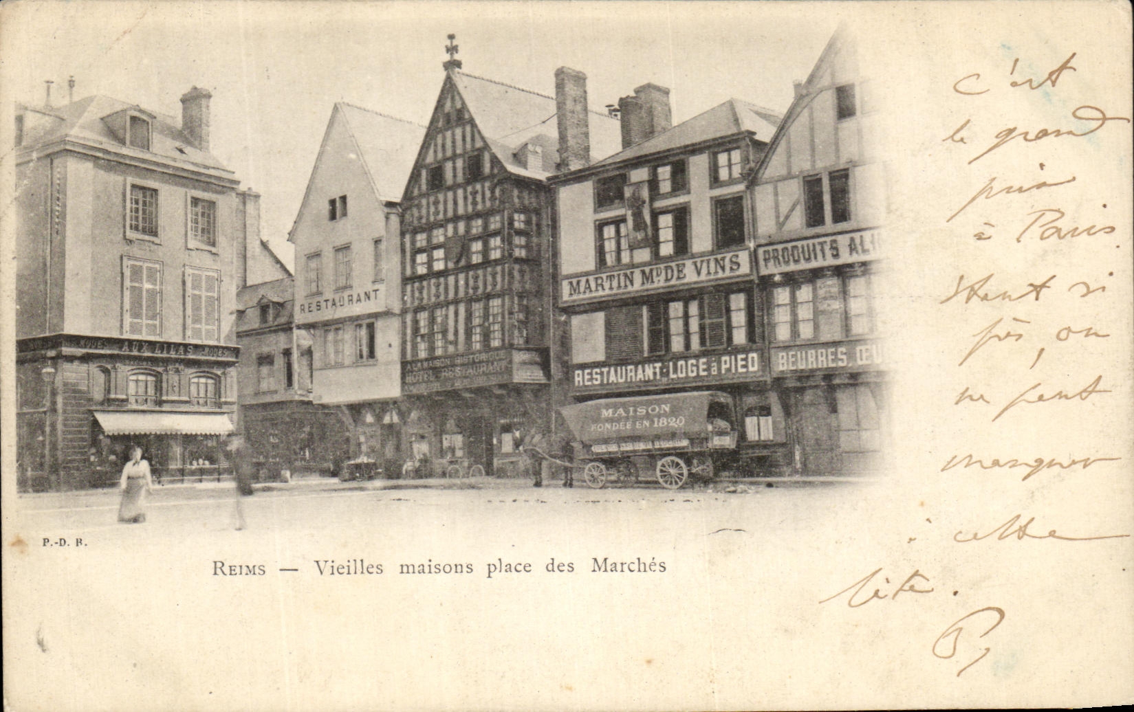 CPA Reims Vieilles maisons place des Marches Attelage (animee)