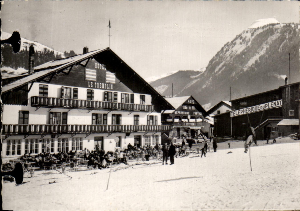 Hôtel Le Tremplin — Morzine (Haute-Savoie) — Départ du Téléphérique du Plenay