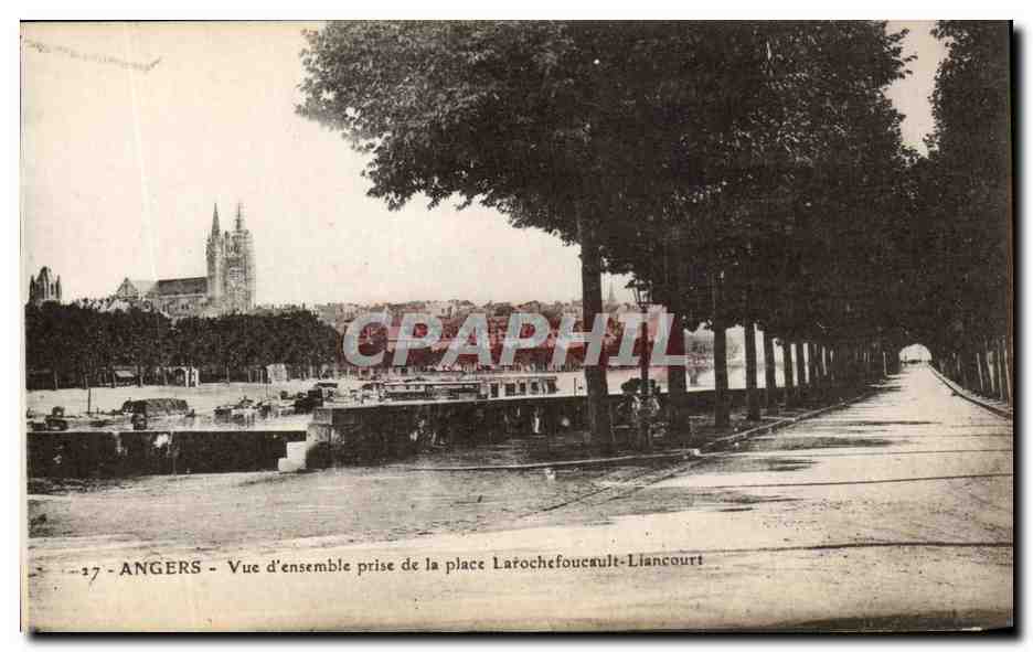 CPA Angers Vue d'Ensemble prise de la place Larochefoucault Liancourt