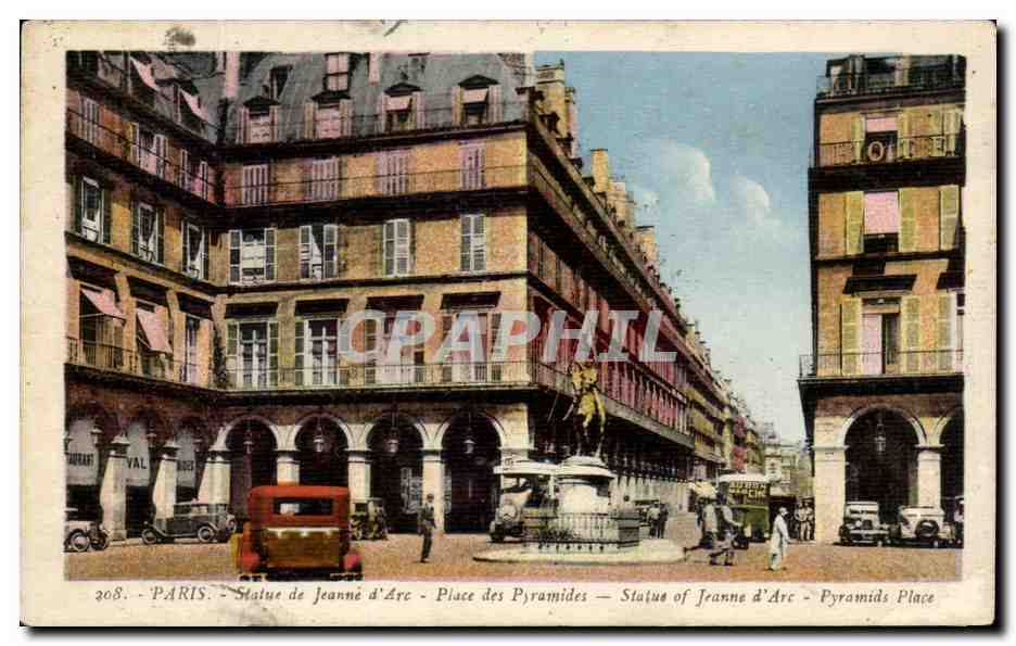 CPA Paris Statue De Jeanne d'arc Place Des Pyramides