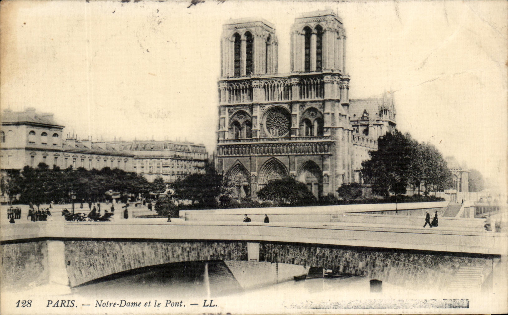 CPA Paris Notre Dame Et Le Pont