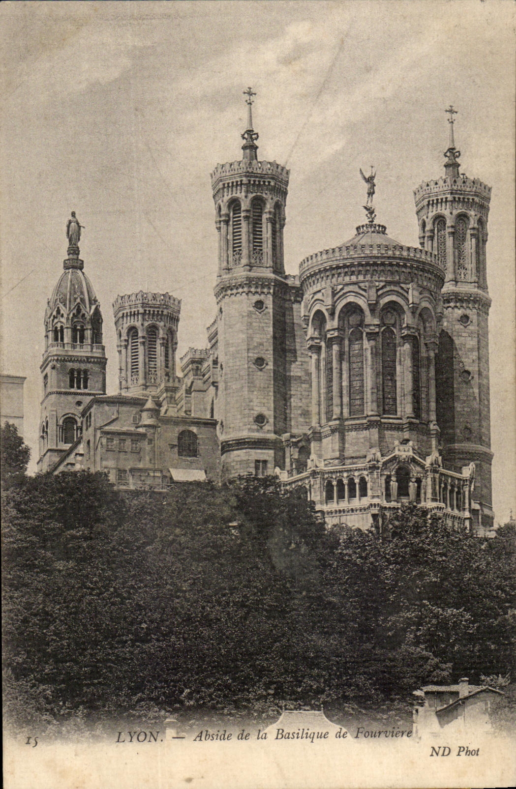 LYON — Abside de la Basilique de Fourvière — ND Phot
