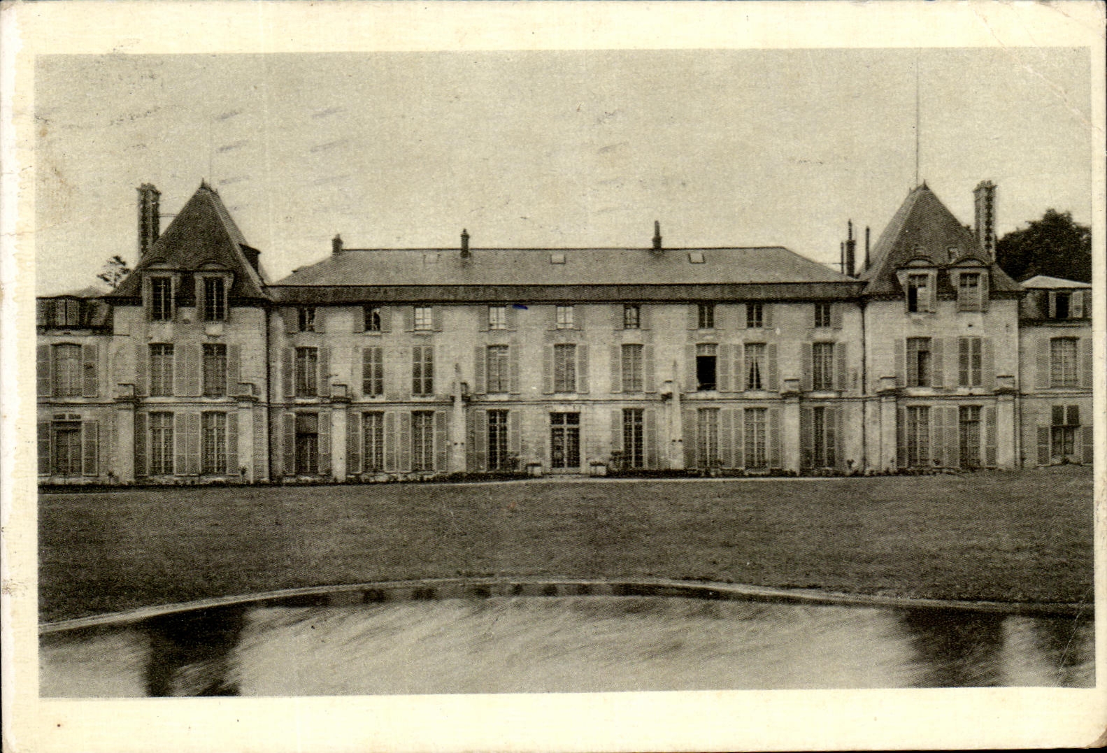 CPA Chateau De Malmaison Facade Ouest Sur Les Jardins