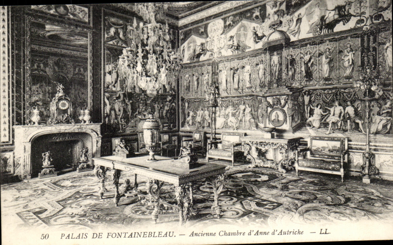 Palais de Fontainebleau — Ancienne Chambre d'Autriche — LL. n°50