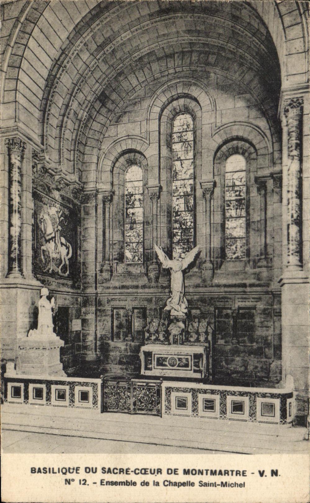 CPA Basilique Du Sacre Coeur De Montamartre Ensemble de la chapelle Saint Michel