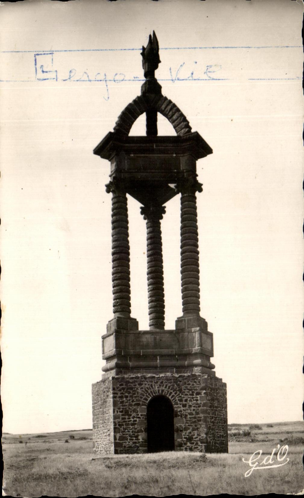 Gergovie — Monument au Plateau de Gergovie — Gd'O