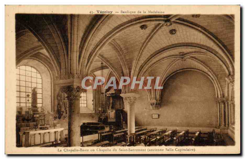 Vézelay — Basilique de la Madeleine — La Chapelle-Basse (ancienne Salle Capitulaire)