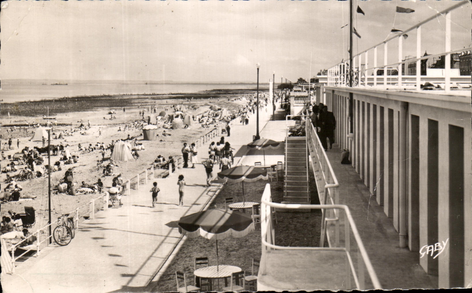 CPA Luc sur Mer L'Etcblissement Thermal et la Plage