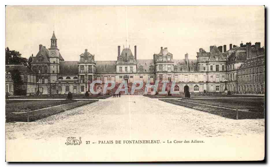 Palacio de Fontainebleau — La Cour des Adieux — Editor CPAPHIL, n° 27