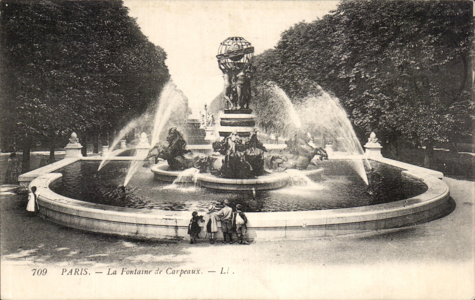 CPA Paris La Fontaine de Carpeaux