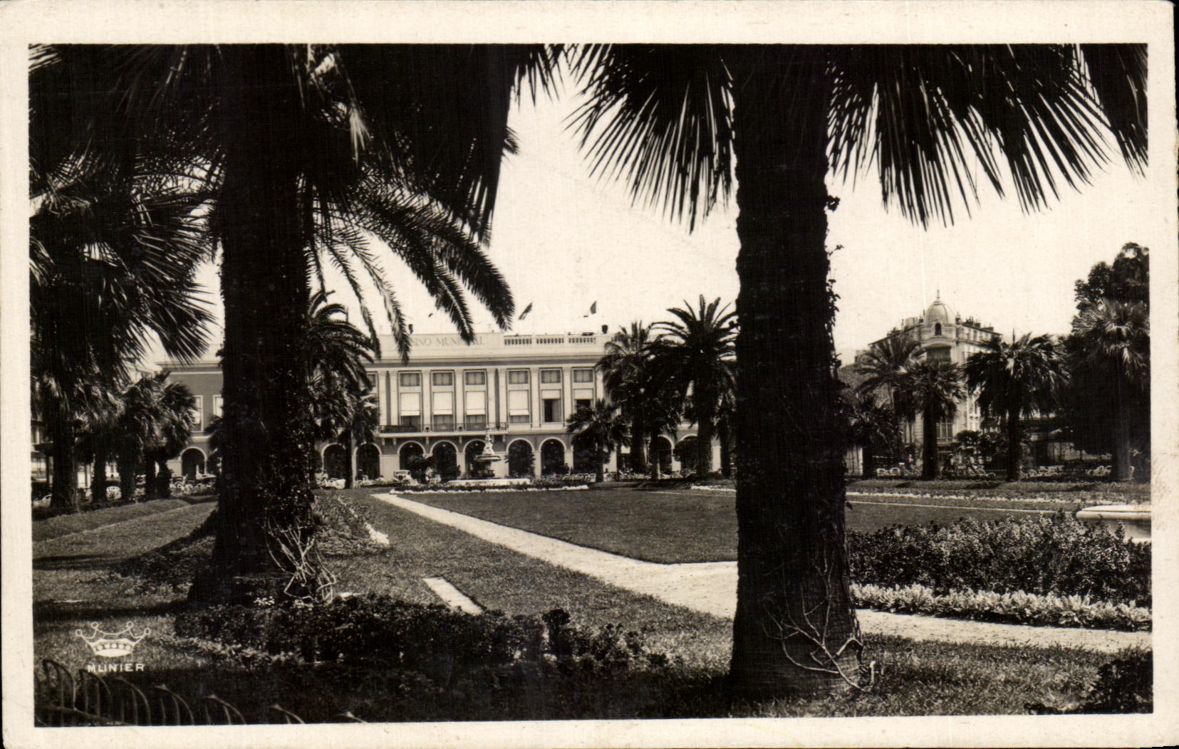 CPA Nice Les Jardins et le Casino Muncipal
