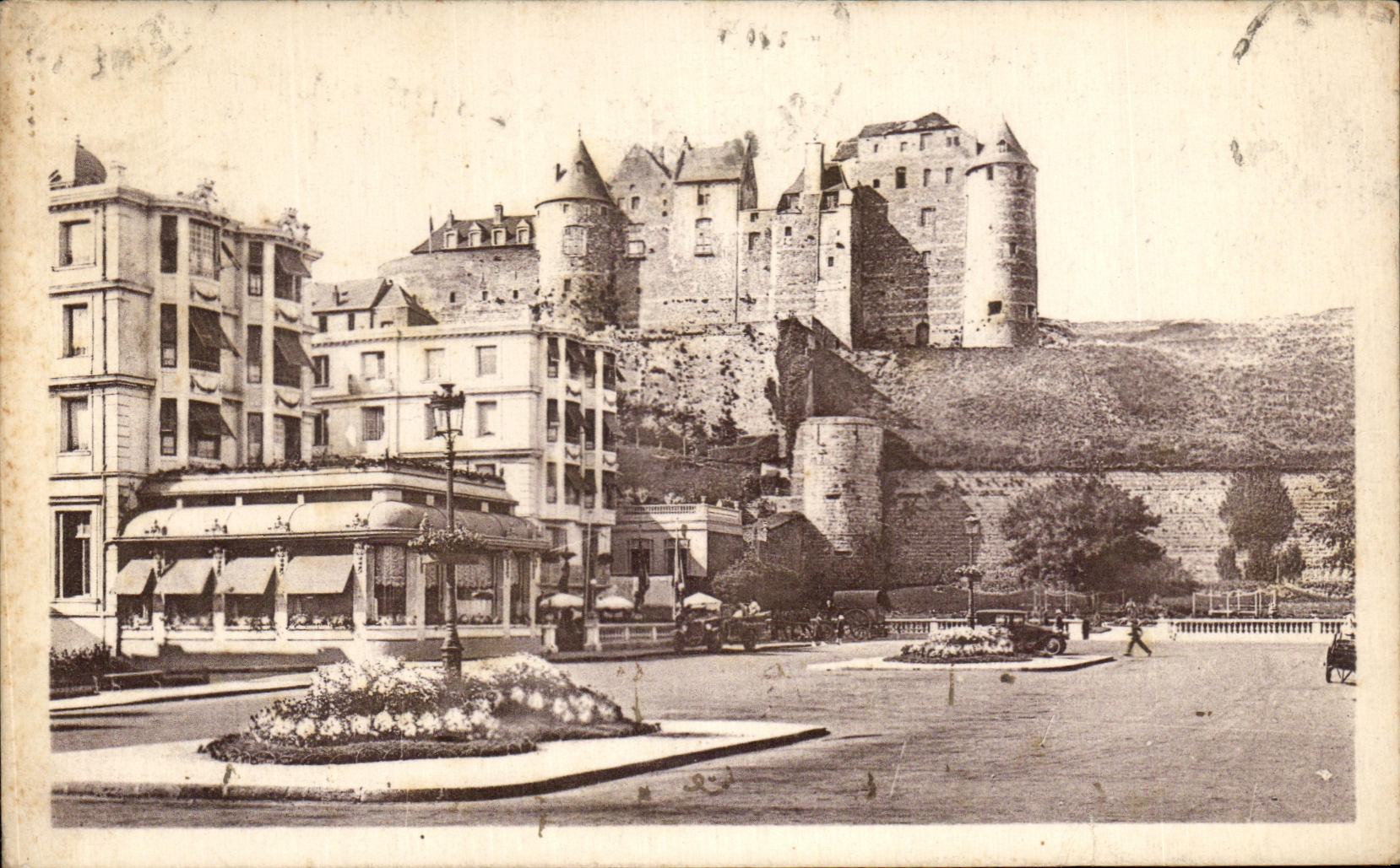 CPA Dieppe L'Hotel Regina Et le Chateau