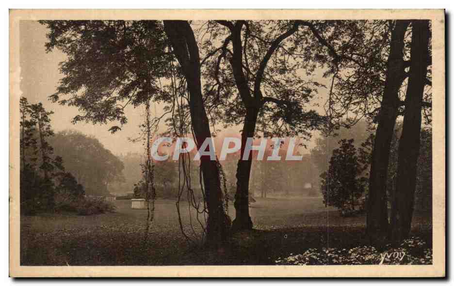 CPA Paris En Flanant Le Parc Monceau 