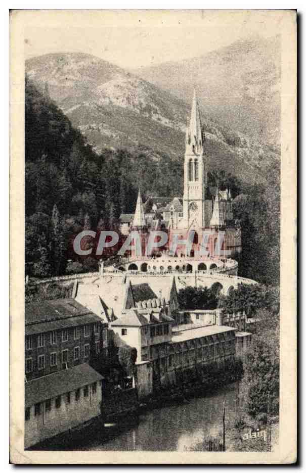 CPA Lourdes La Basilique et le Gave