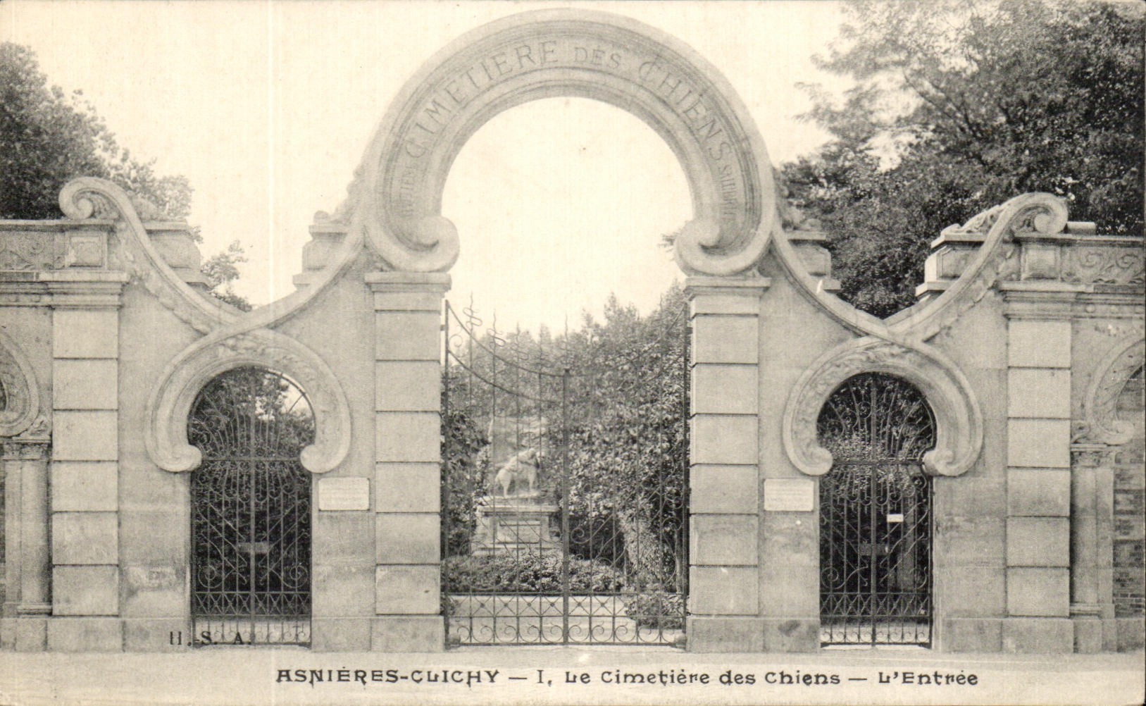 CPA Asnieres Clichy Le Cimetiere des Chiens L'Entree