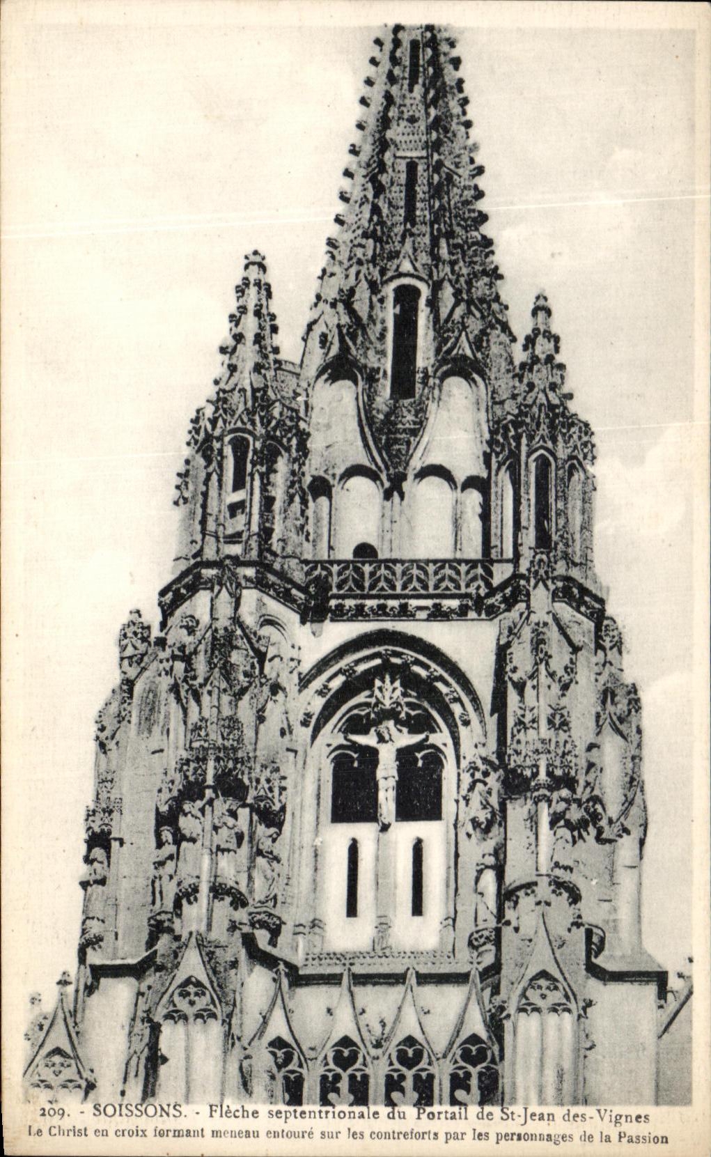 Soissons - Nordspitze des Portals von St-Jean-des-Vignes — Christus am Kreuz, umgeben von Figuren der Leidensgeschichte — Nr. 209