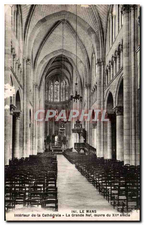 Intérieur de la Cathédrale - La Grande Nef, œuvre du XIIe siècle - Le Mans