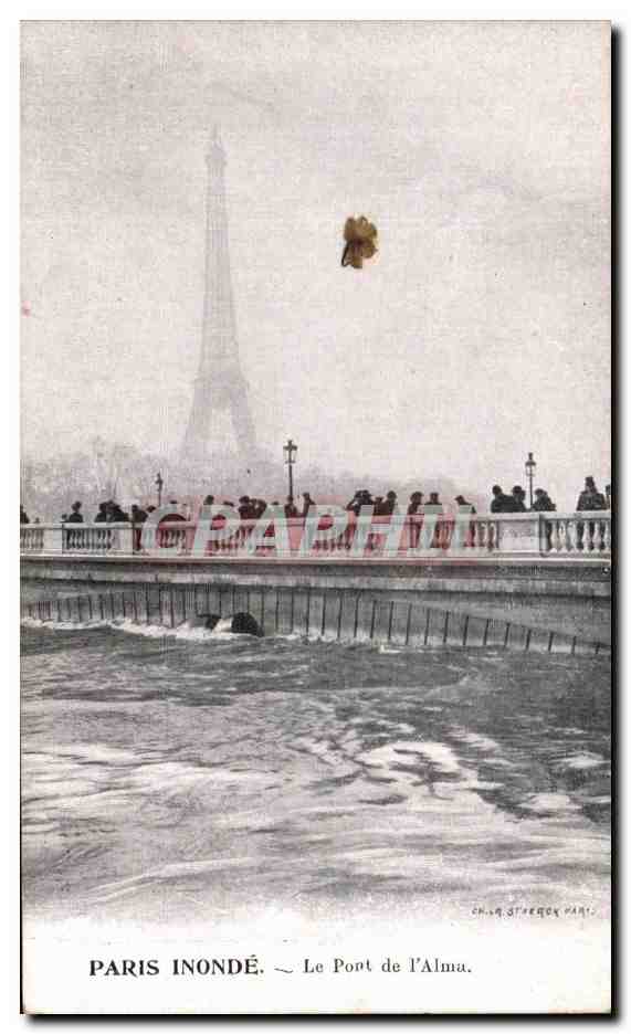 CPA Paris Inonde Le Pont de l'Alma Tour Eiffel