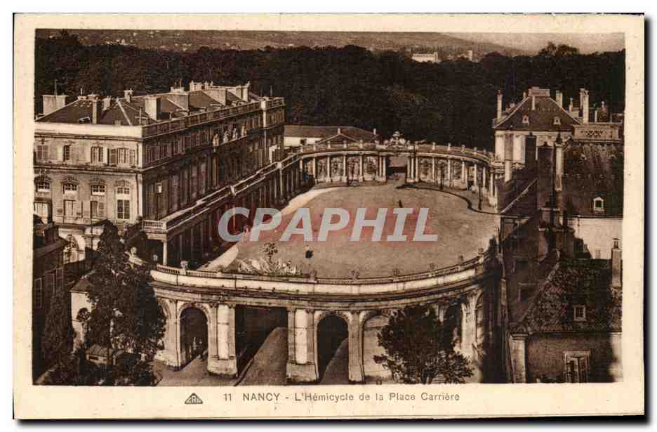 CPA Nancy L'Hemicycle de la Place Carriere
