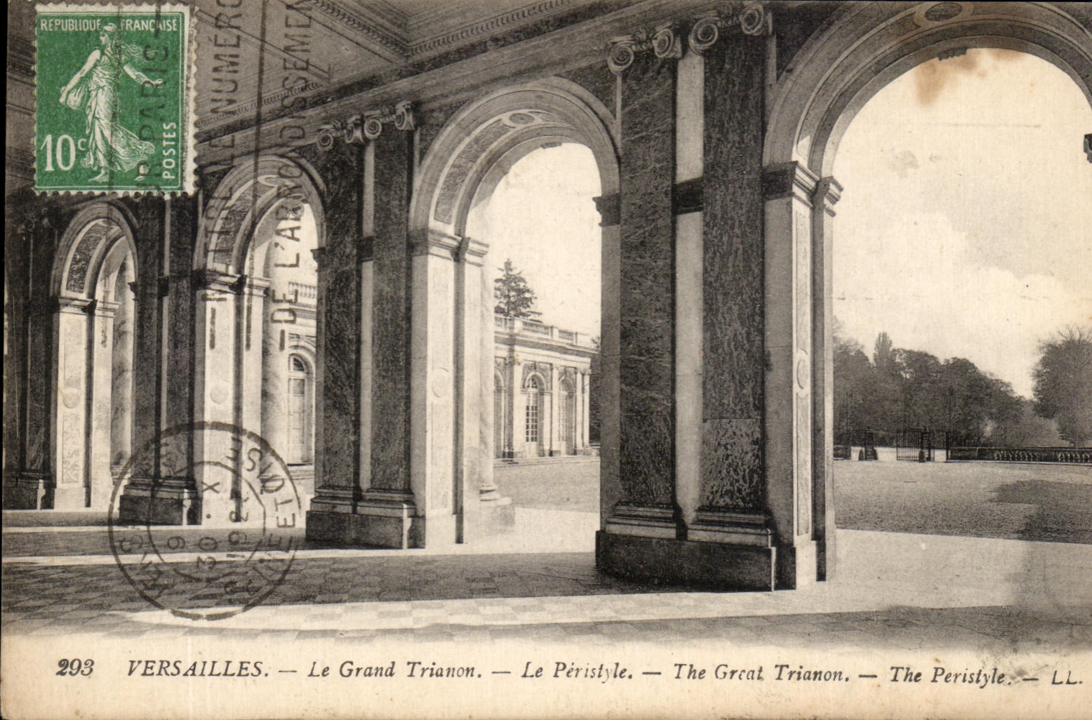 CPA Versailles Le Grand Trianon Le Peristyle 